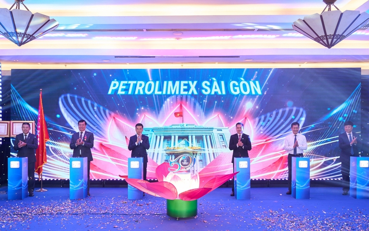 Petrolimex Sài Gòn nhận Huân chương Lao động hạng nhất trong ngày tròn 50 tuổi