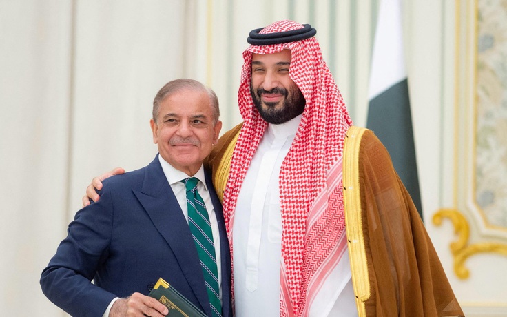 Ả Rập Xê Út ký thỏa thuận phòng thủ chung với quốc gia hạt nhân Pakistan