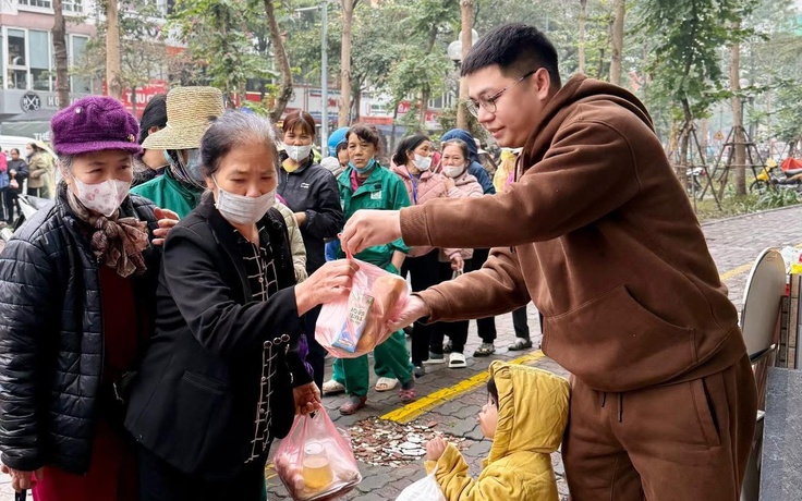 Một trái tim không ngừng cho đi