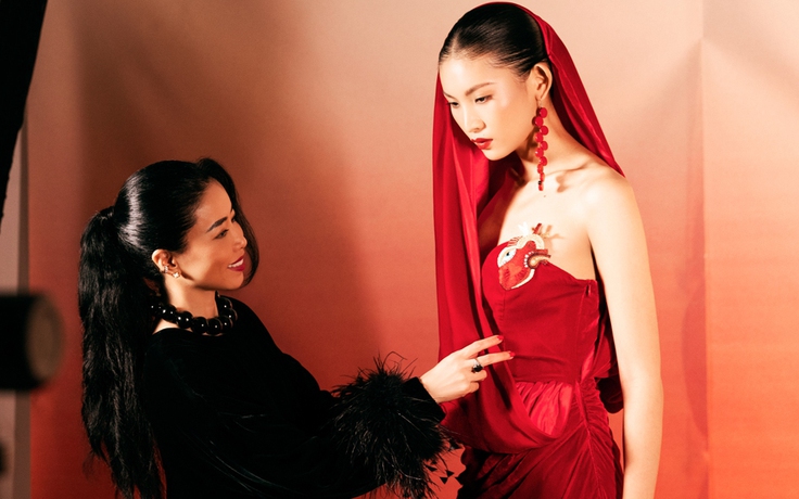 Vườn địa đàng rực rỡ của 'người đàn bà nhung lụa'