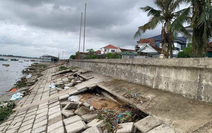 Nhiều tuyến kè chắn sóng hư hỏng nghiêm trọng sau bão số 5