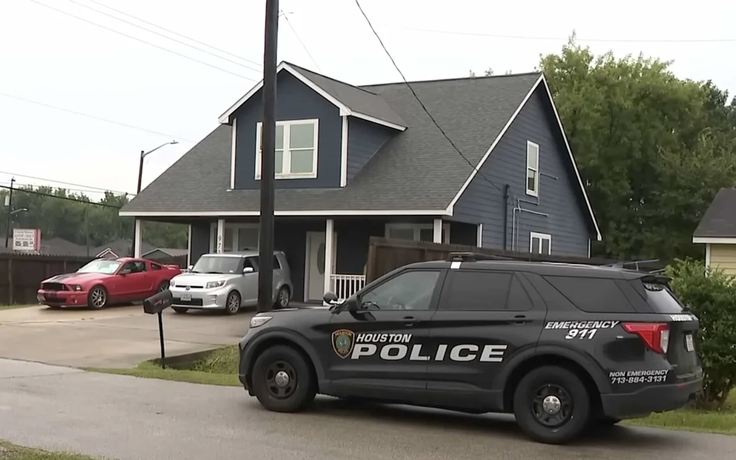 Bé trai 11 tuổi bị bắn chết vì đùa giỡn bấm chuông nhà người khác