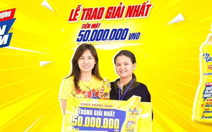 Chủ quán café chạy hơn 300km để tận tay nhận thưởng 50 triệu đồng từ Number 1