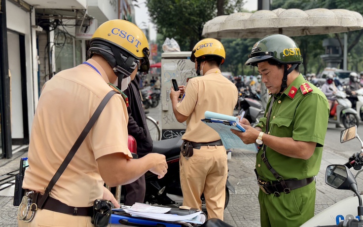 Công an phường, xã ở TP.HCM sẽ hỗ trợ CSGT dừng xe, xử lý vi phạm