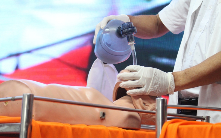 Sinh viên CĐ ngành y: Có việc làm sau tốt nghiệp, vẫn thiếu nhiều kỹ năng