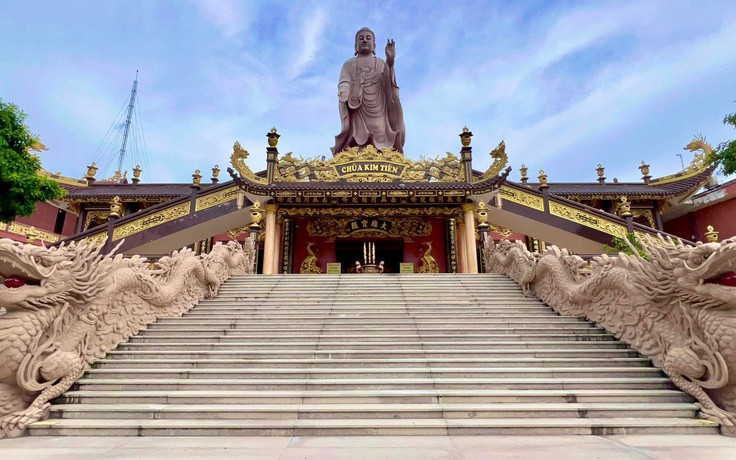 Ngôi chùa như 'bồng lai tiên cảnh' giữa núi rừng An Giang