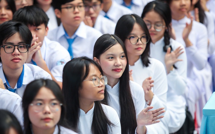 Các khoản thu đầu năm học: Trường phải giải trình nếu tăng mức thu