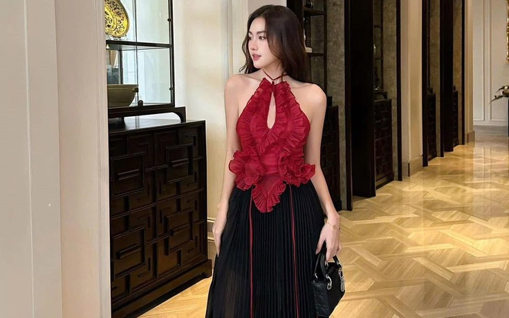 Trang phục khoét xẻ, tuyên ngôn của sự gợi cảm cá tính