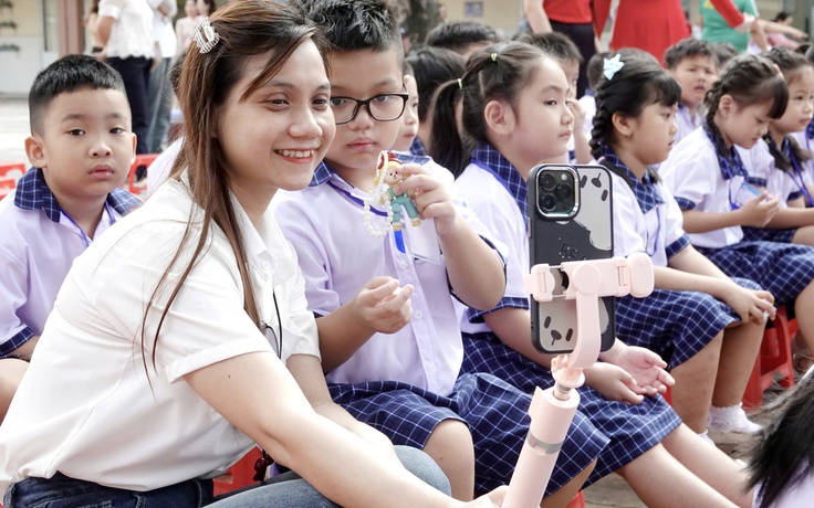 Tôn nghiêm trong giáo dục: Không thể tách rời văn hóa gia đình, xã hội