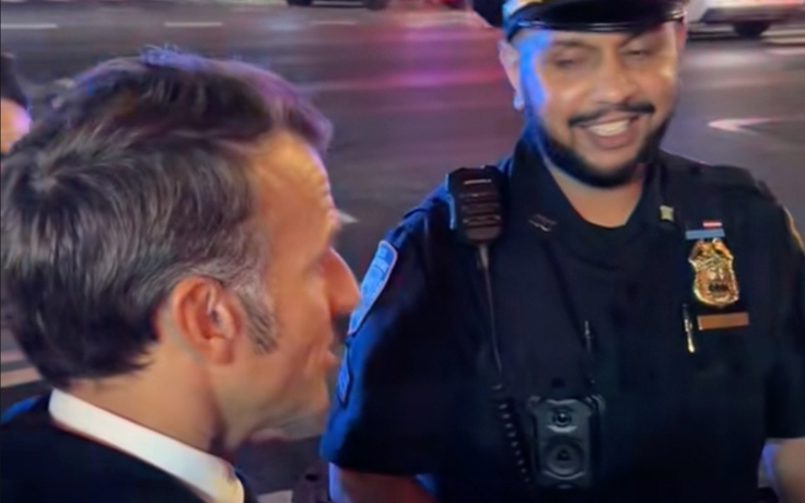 Tổng thống Pháp bị cảnh sát New York chặn vì đoàn xe của ông Trump