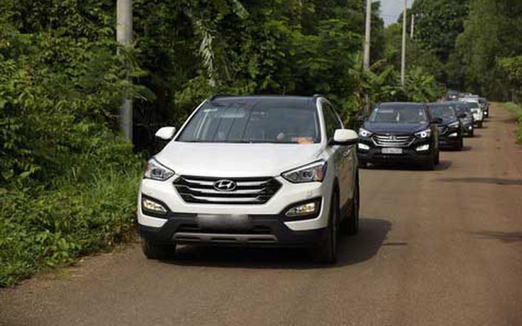 Hyundai Santa Fe máy dầu sử dụng gần 10 năm rao giá gần 600 triệu đồng