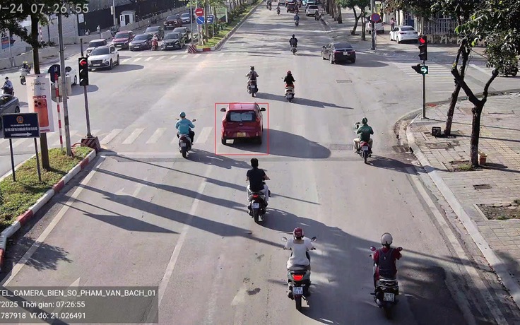 Camera AI phát hiện gần 2.000 vi phạm trong 12 giờ trên 1 tuyến đường