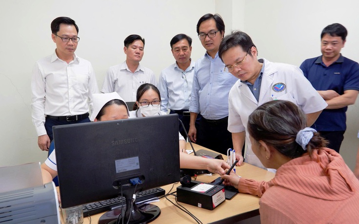 TP.Đà Nẵng: Người dân hết lo hồ sơ giấy, đi khám bệnh chỉ cần mã số