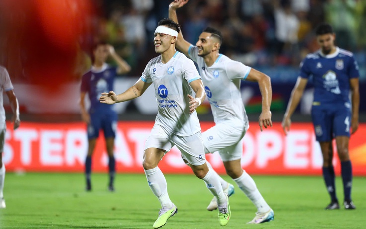 Lâm Ti Phông tỏa sáng, Nam Định vẫn thắng nhọc nhà vô địch Campuchia Svay Rieng