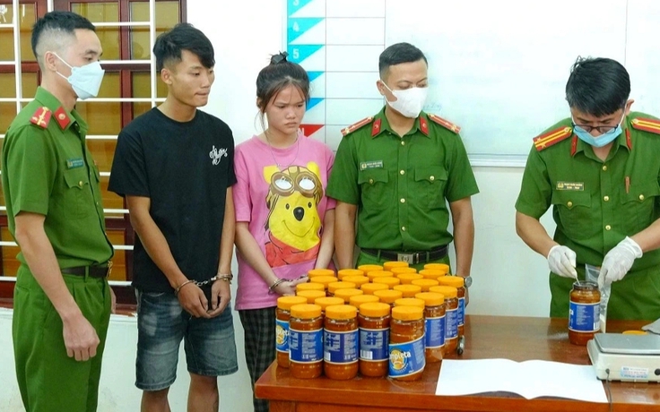 Giấu 21 kg ma túy trong vỏ hộp sữa chuyển từ châu Âu về Việt Nam