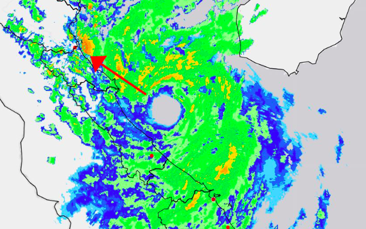 Gió bão số 10 thổi mạnh từ 20 giờ hôm nay, người dân hạn chế ra đường