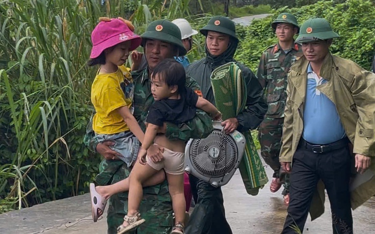 Gần 200 quân, dân đặc khu Cồn Cỏ đã vào hầm trú ẩn tránh bão số 10