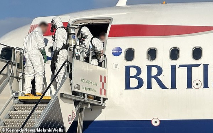 Nhiều hành khách mắc bệnh bí ẩn trên 'chuyến bay địa ngục'