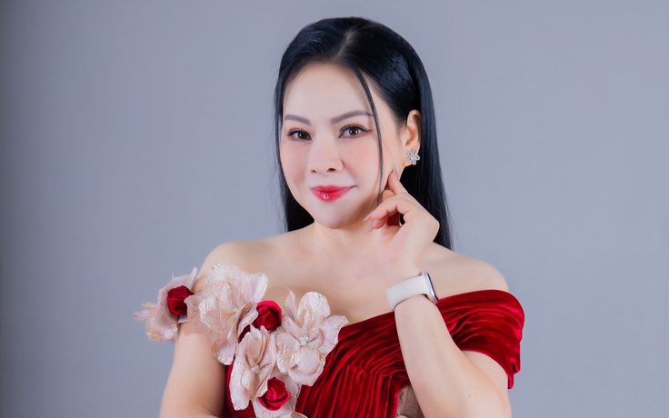 Tâm niệm của ca sĩ Đông Đào ở tuổi 54