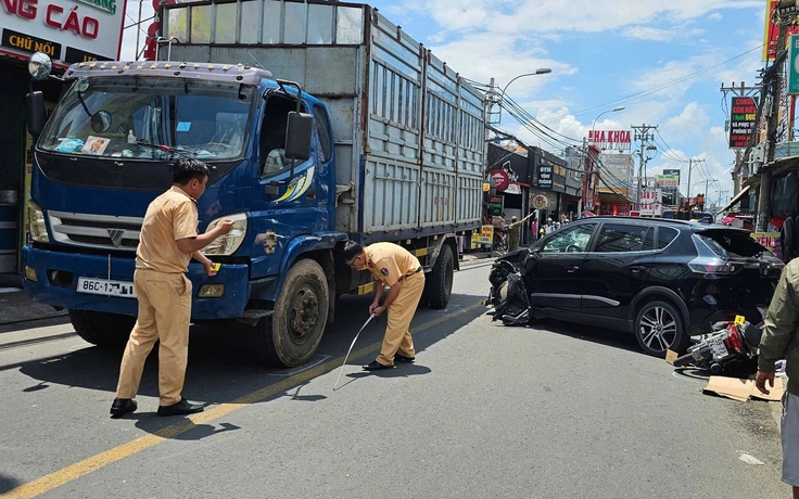 Va chạm liên hoàn, nhiều người bị thương
