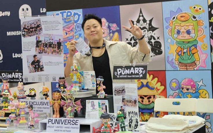 Chàng trai sáng tạo đồ chơi nghệ thuật chinh phục hội chợ quốc tế