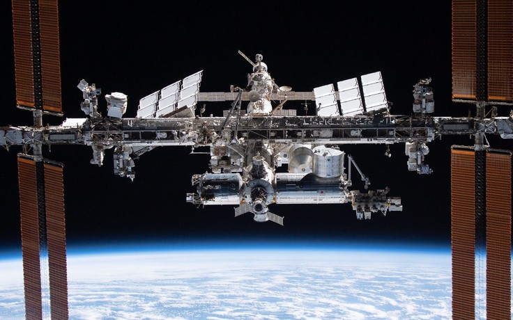 Tàu Dragon nâng quỹ đạo ISS, giảm dần sự phụ thuộc vào Nga