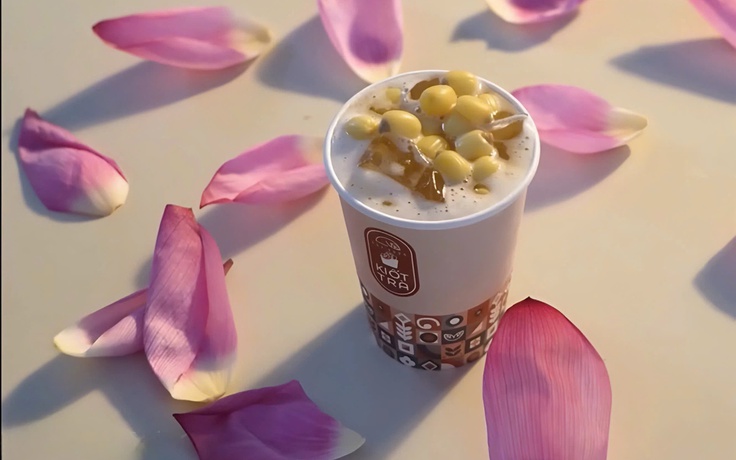 Đưa sen Huế vào ly trà sữa