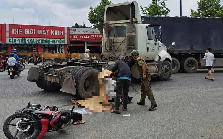 TP.HCM: Tai nạn xe đầu kéo, người mẹ tử vong thương tâm, con gái bị thương