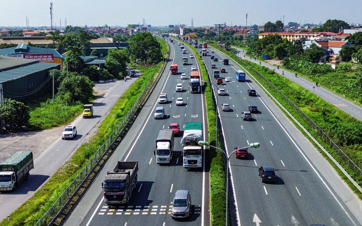 Xử phạt xe tải đi vào làn 1 trên cao tốc từ ngày mai