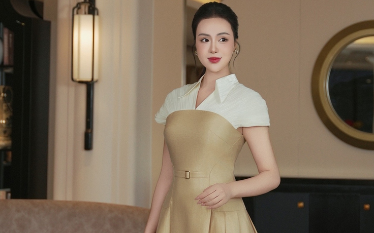 Váy xếp ly, nét thanh lịch luôn dẫn đầu xu hướng thời trang