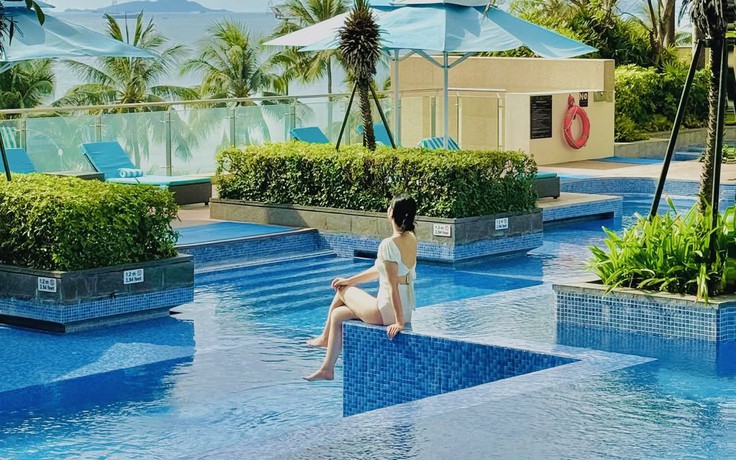 Du lịch tết, hành trình tận hưởng từ phố thị đến biển xanh