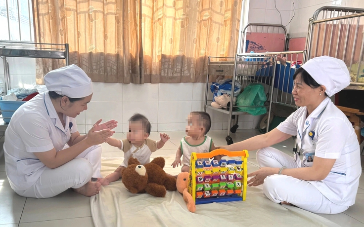 TP.HCM làm giấy khai sinh cho 9 trẻ bị bỏ rơi ở Bệnh viện Từ Dũ