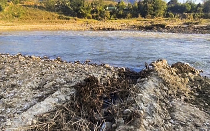 Quảng Ngãi: Phát hiện doanh nghiệp xả nước thải trái phép ra sông Pô Kô