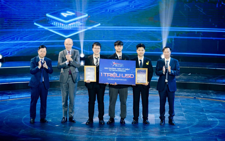 Đội Converged trở thành quán quân 'A.I thực chiến', chinh phục 1 triệu USD từ Techcombank