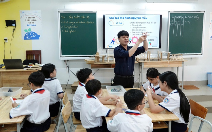 Lương giáo viên hiện nay đang thực hiện ra sao?