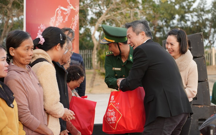 SABECO mang phong vị tết đến toàn quốc, khởi động tại làng biển Hòa Hiệp, Đắk Lắk