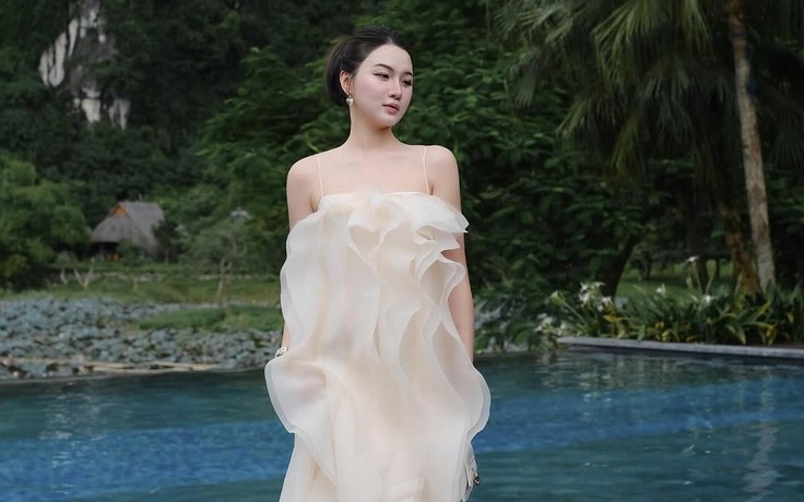 Trang phục vải tuyn bồng bềnh, tạo vẻ kiêu sa cho người mặc