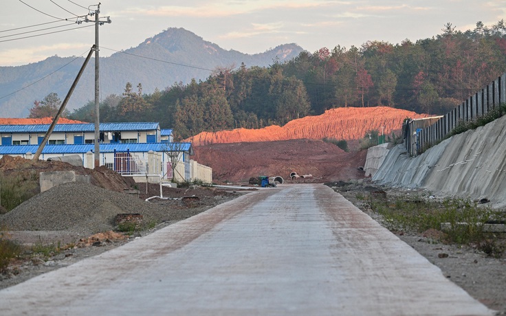 Ông Trump ra thời hạn đối phó Trung Quốc về khoáng sản thiết yếu