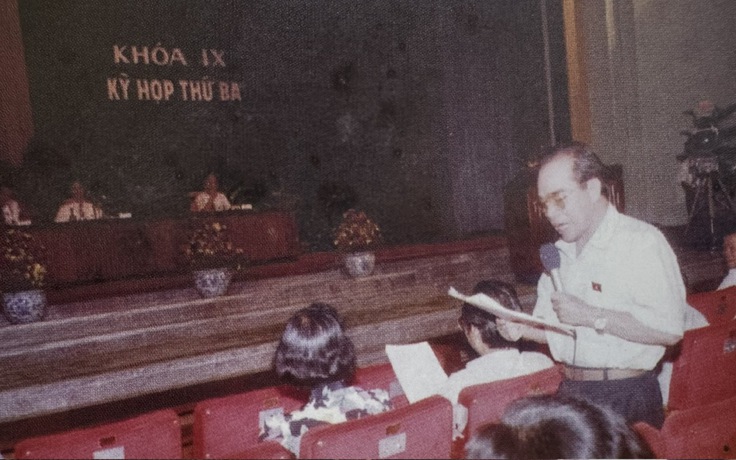 Bác sĩ Y Ngông Niê Kđăm - Kỷ lục 51 năm làm đại biểu Quốc hội