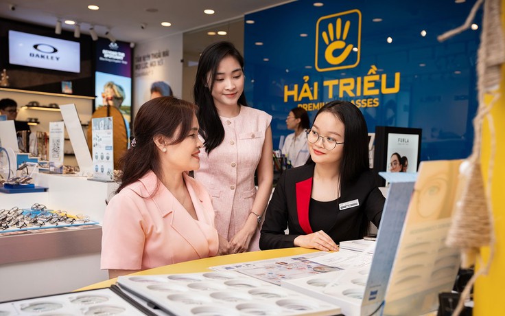 Chuỗi bán lẻ mắt kính cao cấp Hải Triều: Đồng nhất từ chất lượng đến dịch vụ