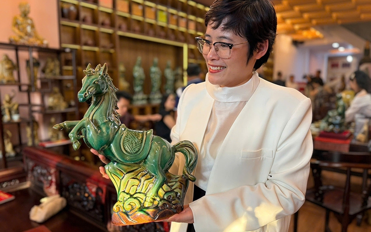 Sôi động thị trường linh vật ngựa cho Tết Bính Ngọ