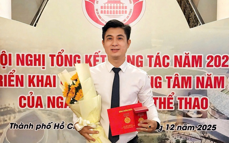 Ca sĩ Lê Anh Tuấn nhận tin vui ở tuổi 48