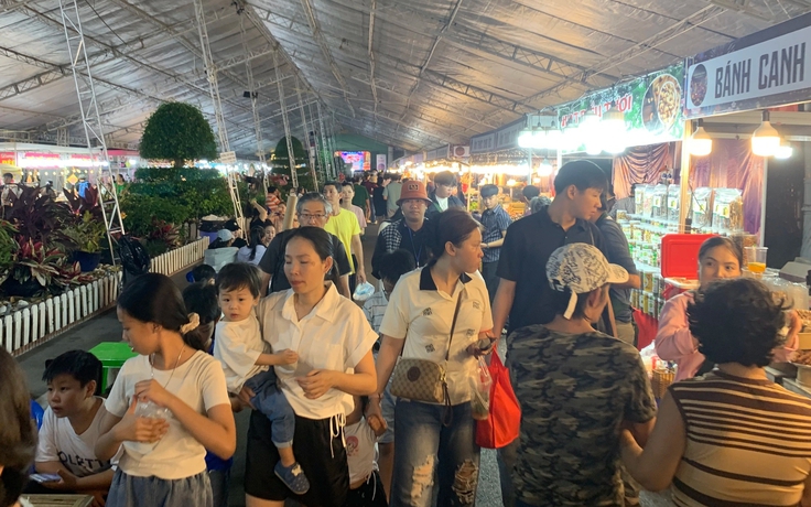 Vào cửa Thảo Cầm Viên Sài Gòn miễn phí và được ăn các món ngon…