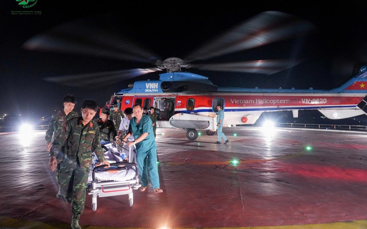 Trực thăng bay cấp cứu ngư dân ở đặc khu Trường Sa ngày đầu năm 2026