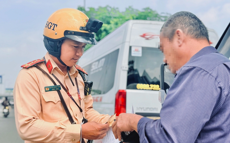 CSGT TP.HCM cảnh báo khẩn nguyên nhân tai nạn do người lái xe 'quá tự tin'