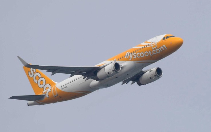 Tiếp viên hàng không 366 lần chiếm đoạt tiền bán đồ ăn, thức uống trên máy bay