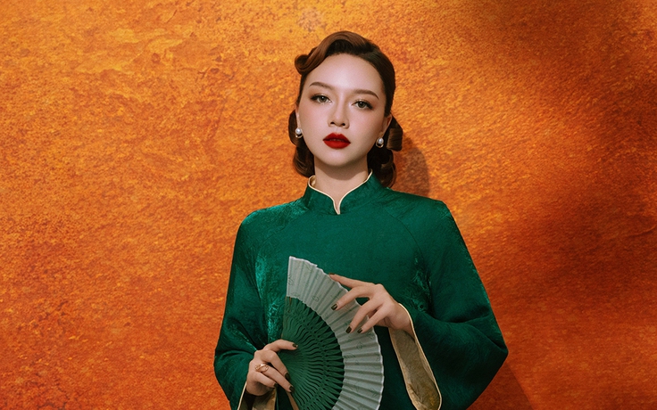 'Ác nữ màn ảnh Việt' diện áo dài hóa mỹ nhân xưa