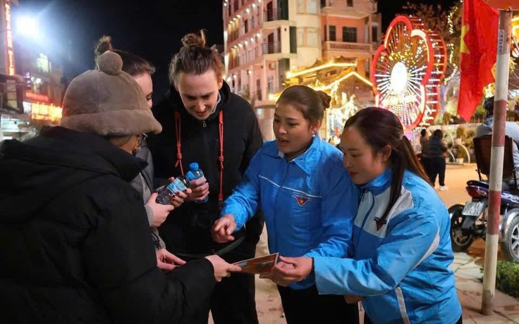 'Cánh tay nối dài' tại những bản vùng cao