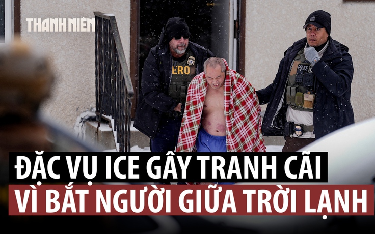 Đang hát karaoke, bị đặc vụ Mỹ bắt đẩy ra trời tuyết vì tưởng nhập cư lậu