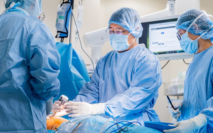 Bệnh viện FV chính thức vận hành Robot phẫu thuật Da Vinci Xi hiện đại